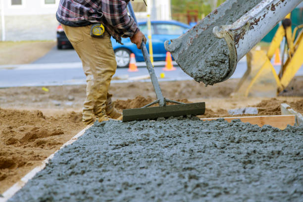 Best Custom Concrete Contractor  in Hennessey, OK